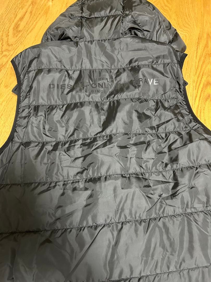 DIESEL ブラック ダウンベスト フード付き　L