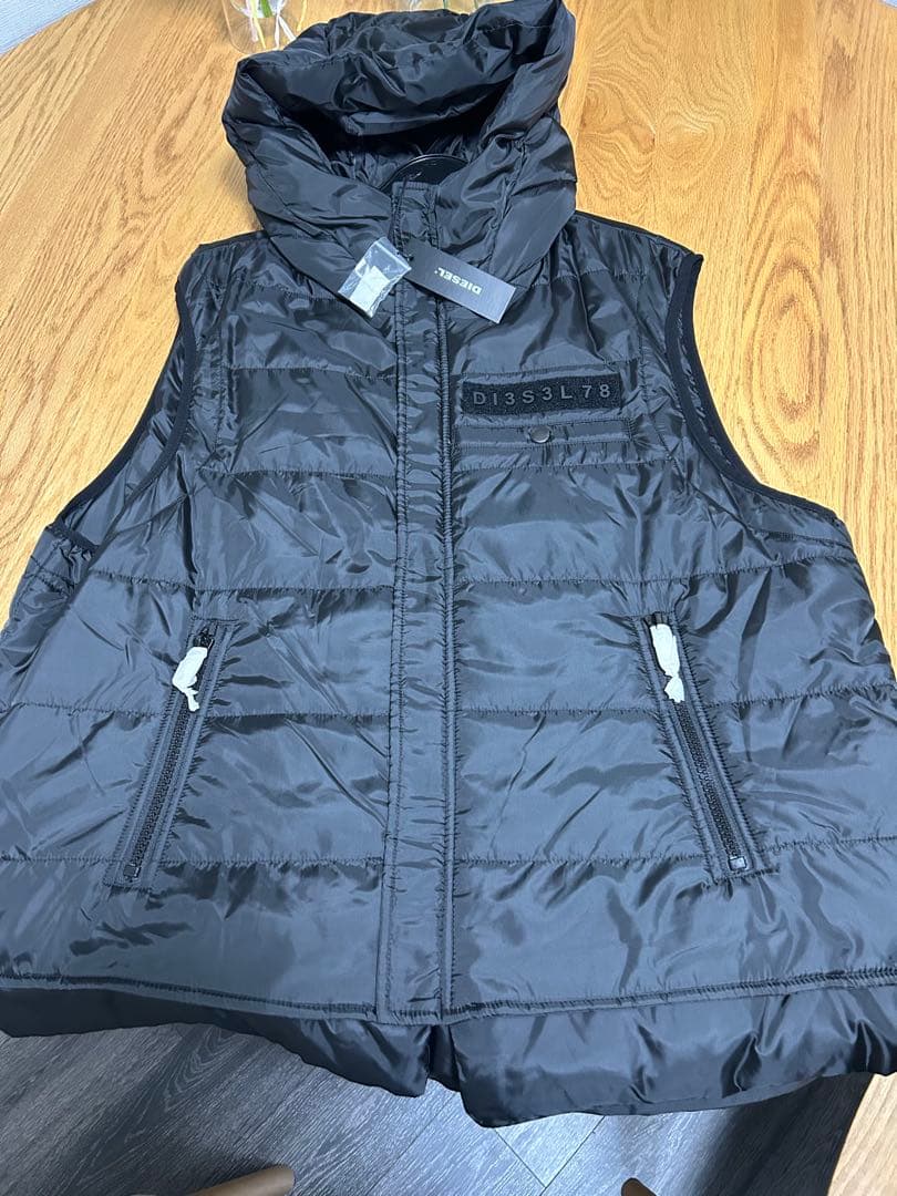 DIESEL ブラック ダウンベスト フード付き　L