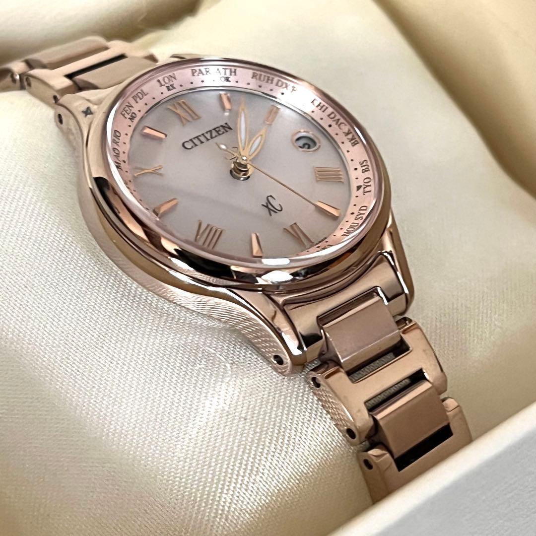 【美品】CITIZEN クロスシー xC ソーラー電波 ピンクゴールド