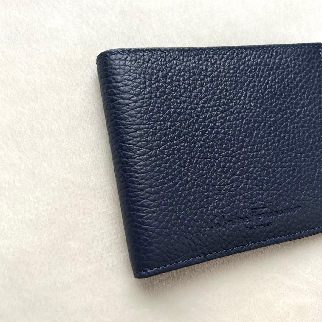 極美品 サルヴァトーレ フェラガモ カードケース 二つ折り財布 ネイビー レザー