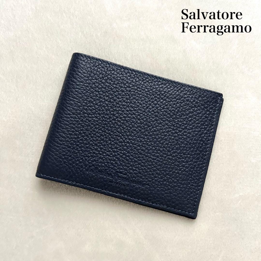 極美品 サルヴァトーレ フェラガモ カードケース 二つ折り財布 ネイビー レザー