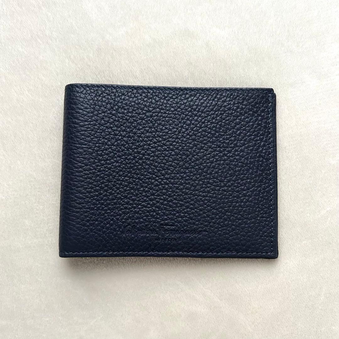 極美品 サルヴァトーレ フェラガモ カードケース 二つ折り財布 ネイビー レザー