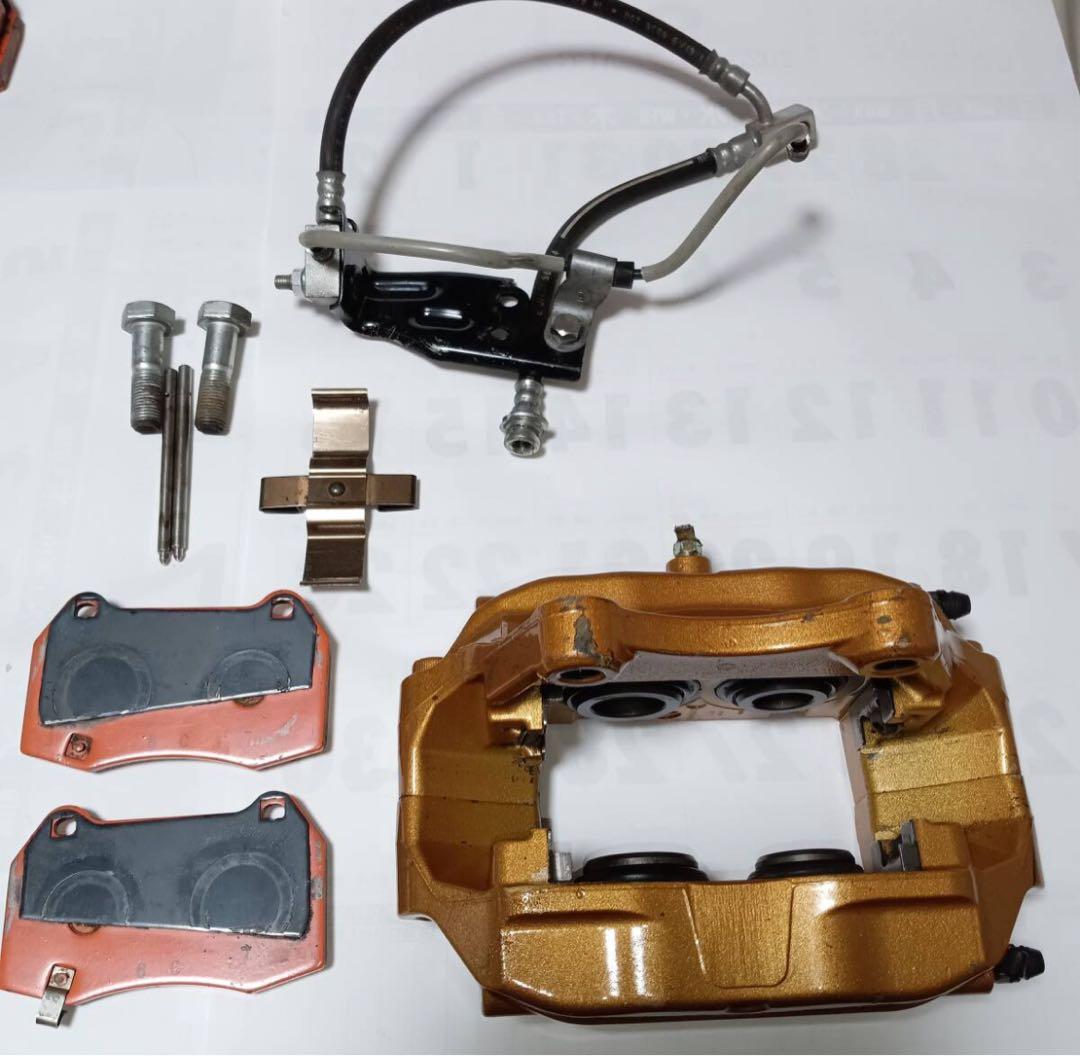 Brembo ブレーキキャリパー ゴールド　Z33