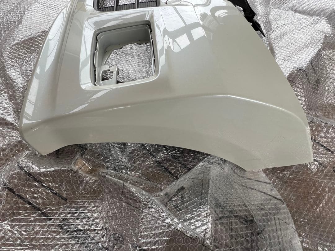 JF1-JF2 NBOXホワイト フロントバンパー NH624P