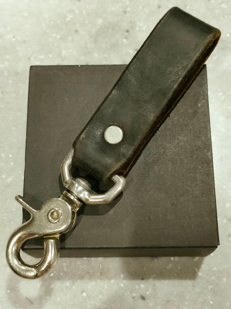 HTC　スタッズレザー(キーホルダー)(ウォレットチェーン)