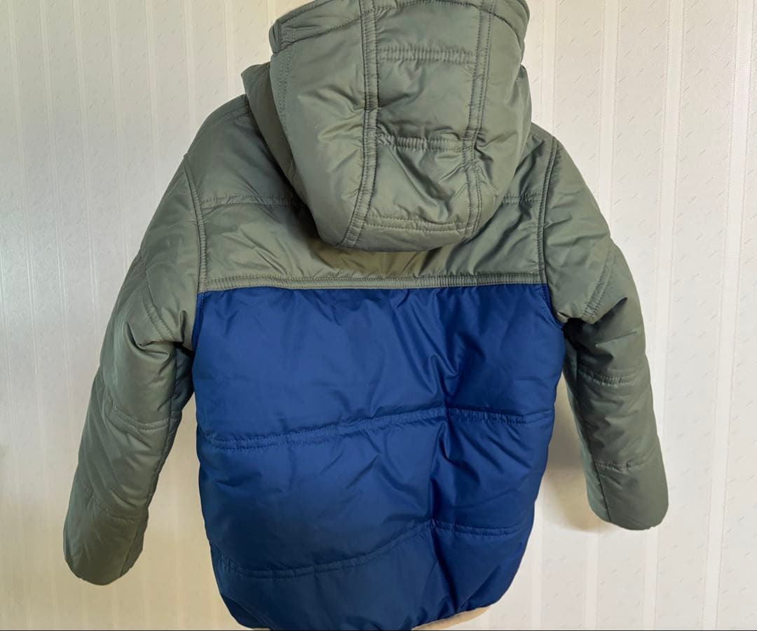 Patagonia フード付きジャケット 5T