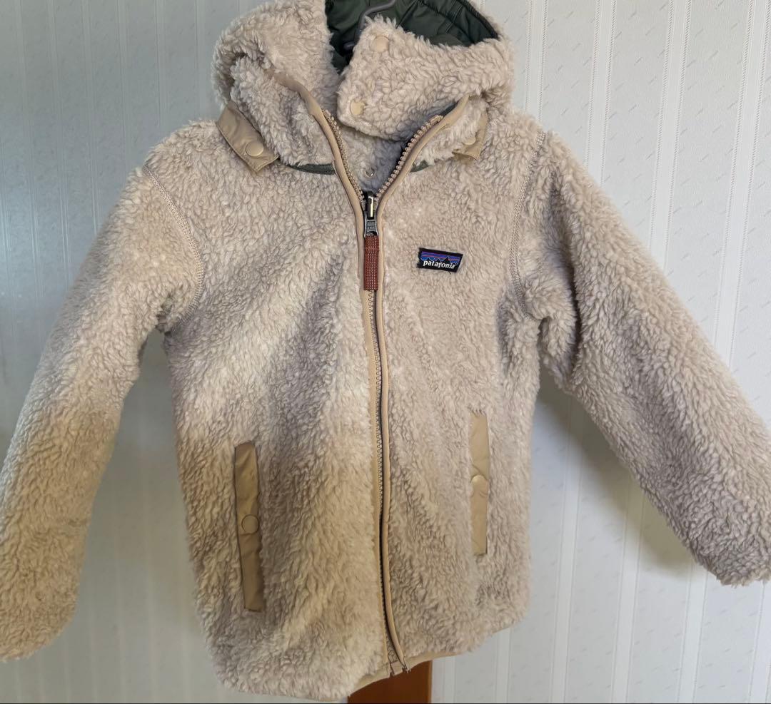 Patagonia フード付きジャケット 5T