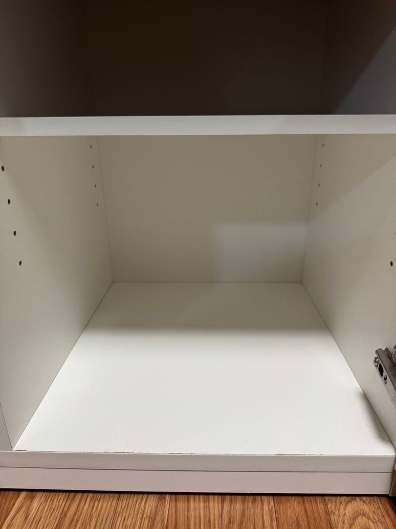 ニトリ　レンジ台　カップボード　キッチン収納　白