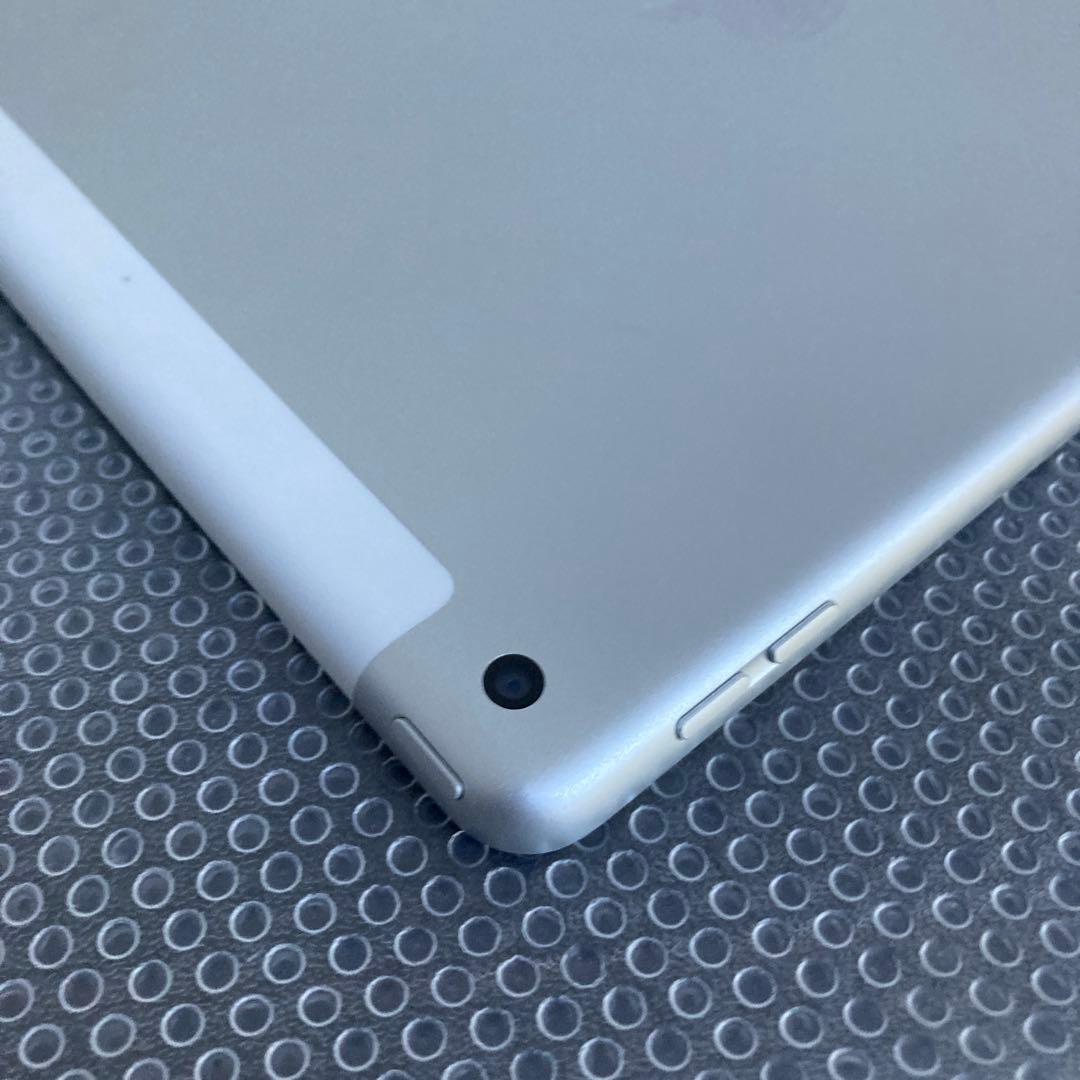 824【早い者勝ち】電池良好☆iPad7 第7世代 32GB SIMフリー☆
