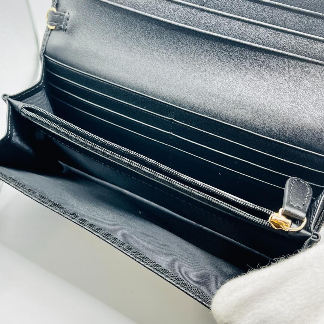 未使用 Vivienne Westwood 長折財布 黒 シンプル チェーン