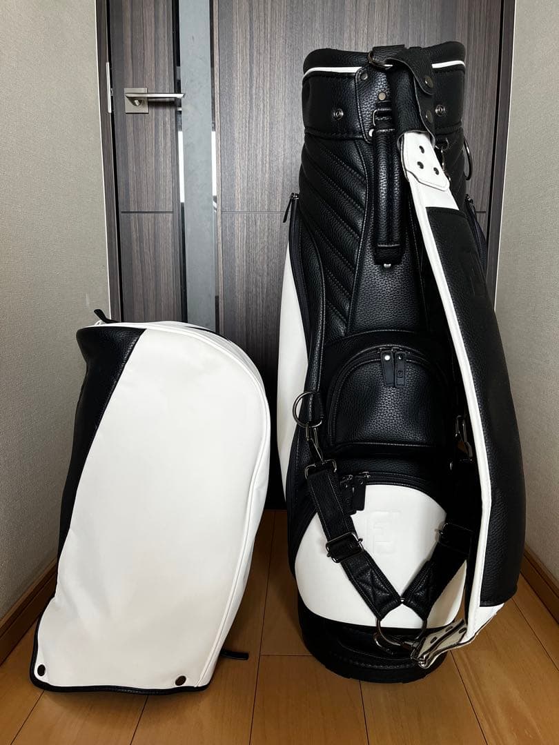 希少　美品　ＦＪ　フットジョイ ３点式キャディバッグ【ホワイト/ブラック】完売品