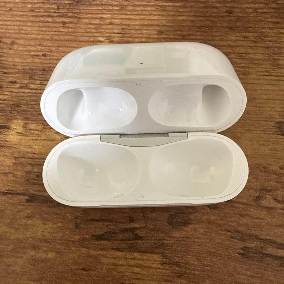 AirPods Pro 2nd本体 ホワイト 充電ケース付き