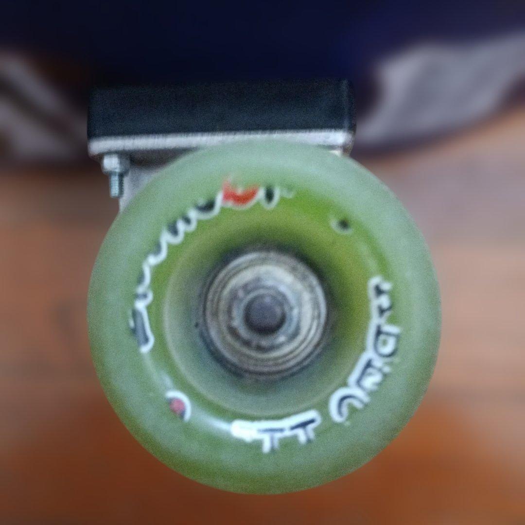 スケートボードコンプリート　パウエル　ドラゴン