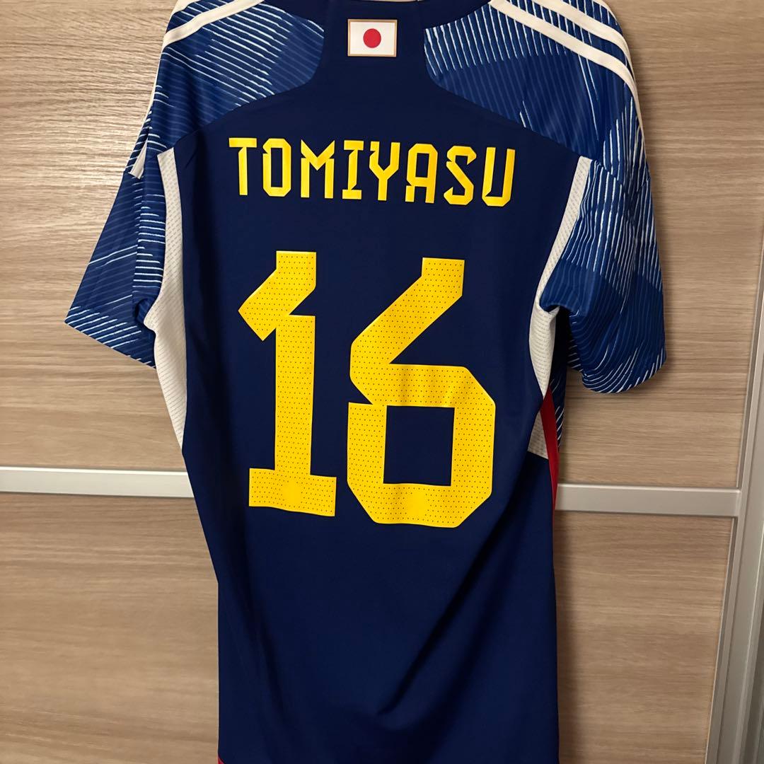 日本代表 サッカーシャツ TOMIYASU 16