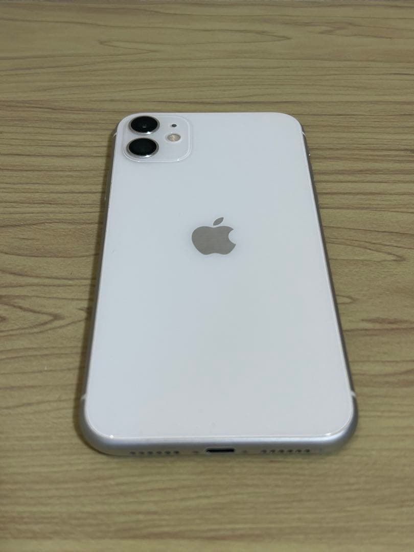 SIMフリー iPhone 11 256GB ホワイト バッテリー76