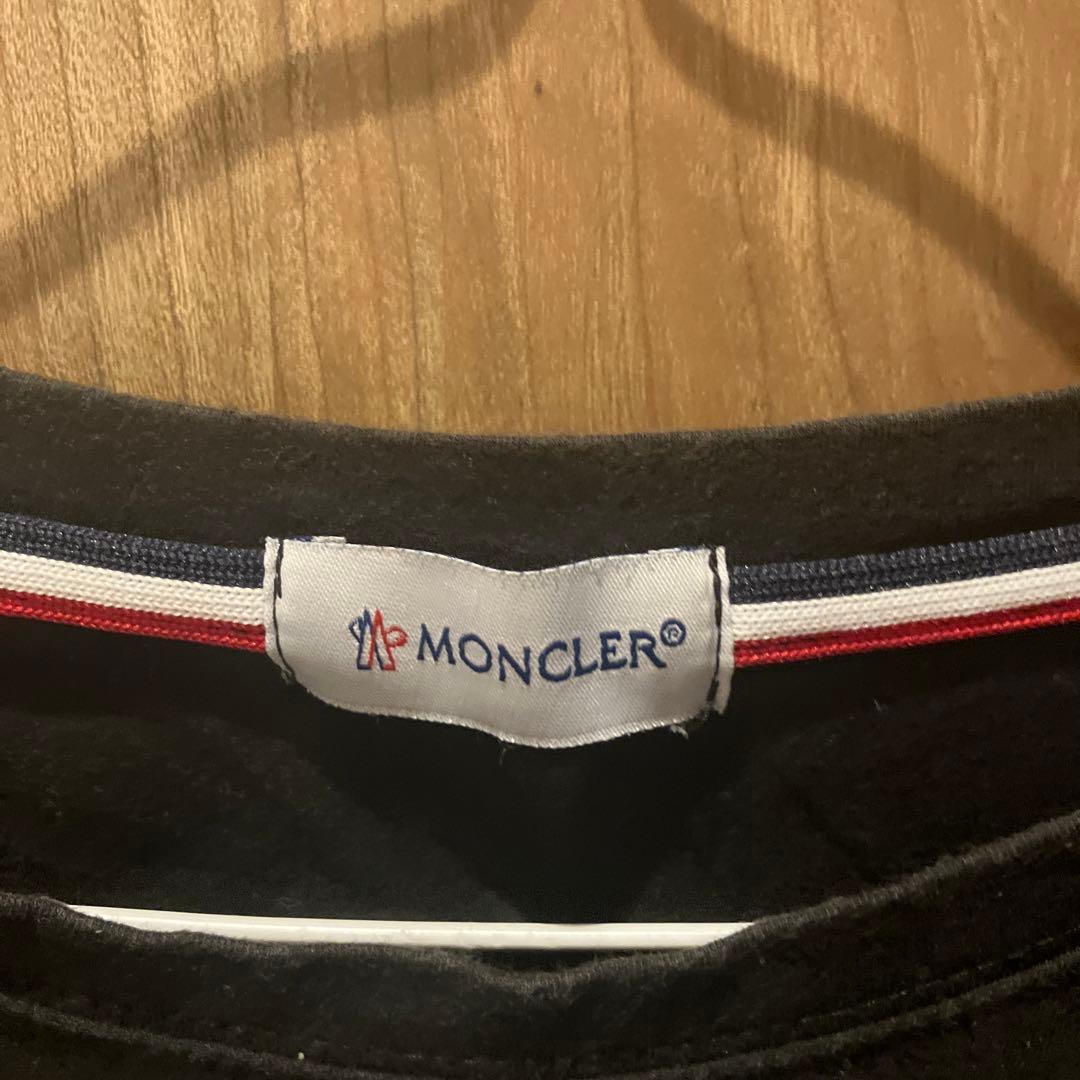 半額セール　MONCLER 長袖Tシャツ 黒