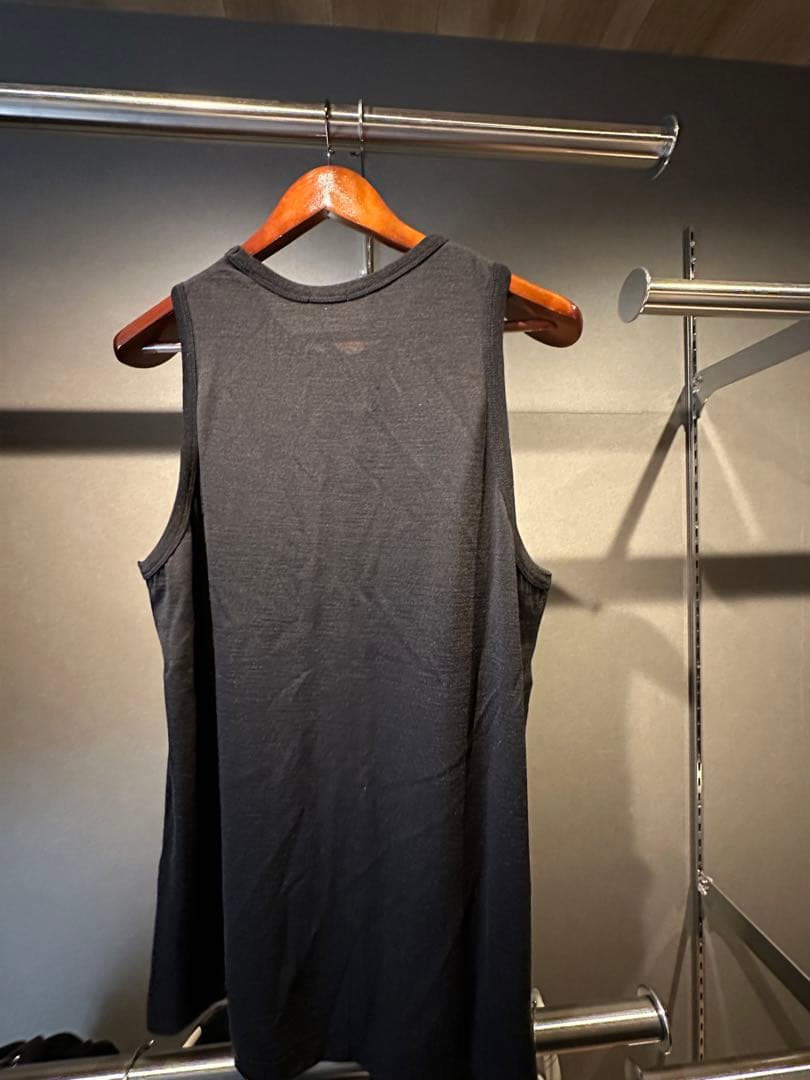 COMOLIコモリ25ssサマーウール タンクトップ　サイズ2