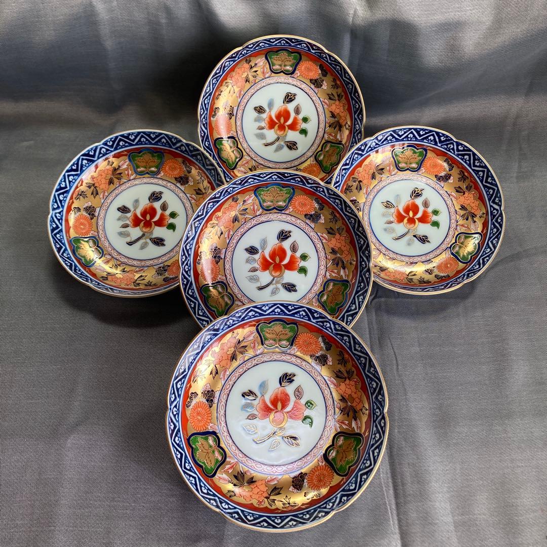 有田焼　其泉　極錦　金彩　古伊万里様式　銘々皿揃　花菱　赤絵　菊　牡丹　貴美堂