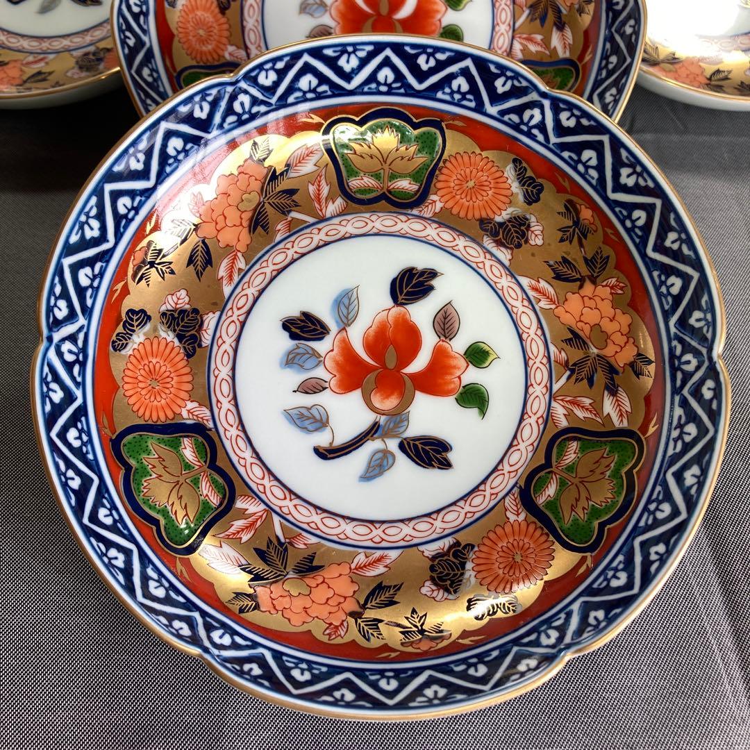 有田焼　其泉　極錦　金彩　古伊万里様式　銘々皿揃　花菱　赤絵　菊　牡丹　貴美堂