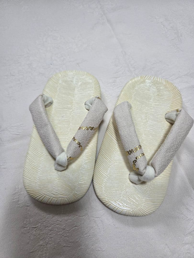 【値下げ中】utatane 七五三 被布コートセット ベージュ金彩×ミント七宝