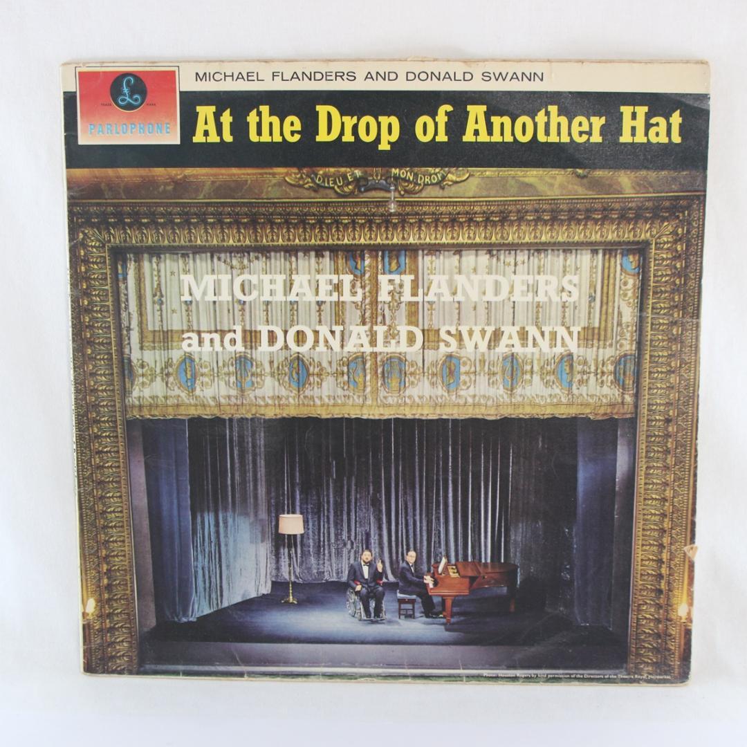 英LP At The Drop Of Another Hat UK盤 ステレオ