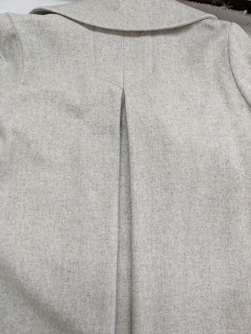 Vivienneショートコート