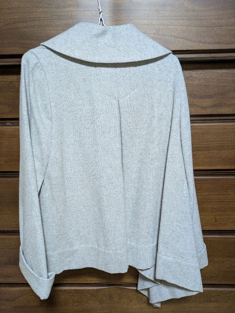 Vivienneショートコート