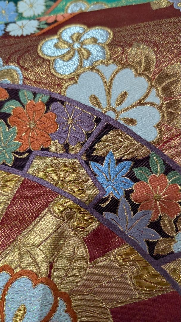 【珍品】豪華な金糸刺繍 袋帯•色柄が様々•これは1本です♪