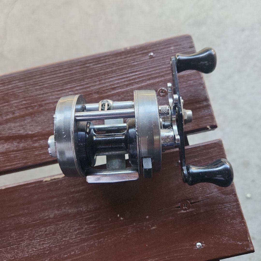 ABU Garciaアンバサダー2500C 中古品