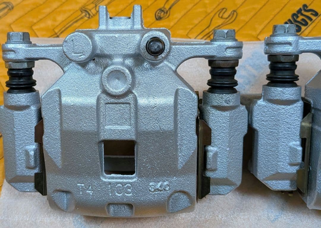 ZC33Sスイフトスポーツ用フロントブレーキキャリパー左右セット（O/H済み）