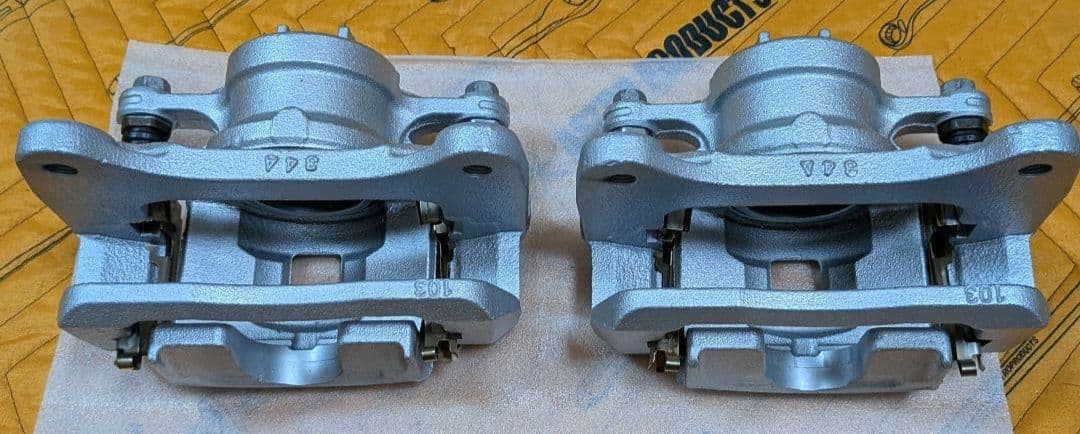 ZC33Sスイフトスポーツ用フロントブレーキキャリパー左右セット（O/H済み）