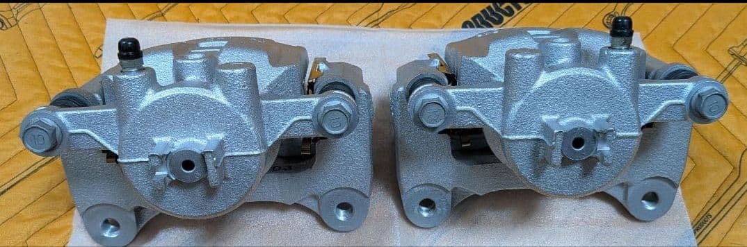 ZC33Sスイフトスポーツ用フロントブレーキキャリパー左右セット（O/H済み）