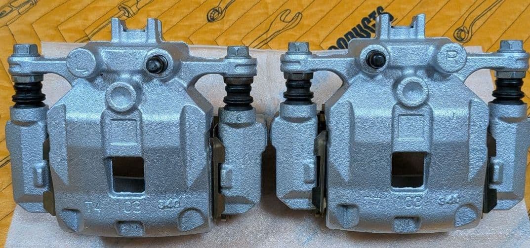 ZC33Sスイフトスポーツ用フロントブレーキキャリパー左右セット（O/H済み）