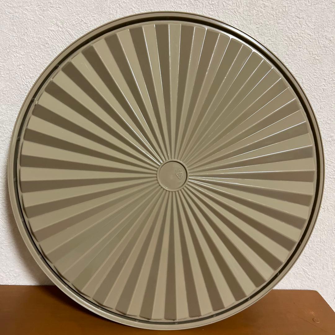 タッパーウェア　マキシクイーンデコレーター　 １１L グレージュ