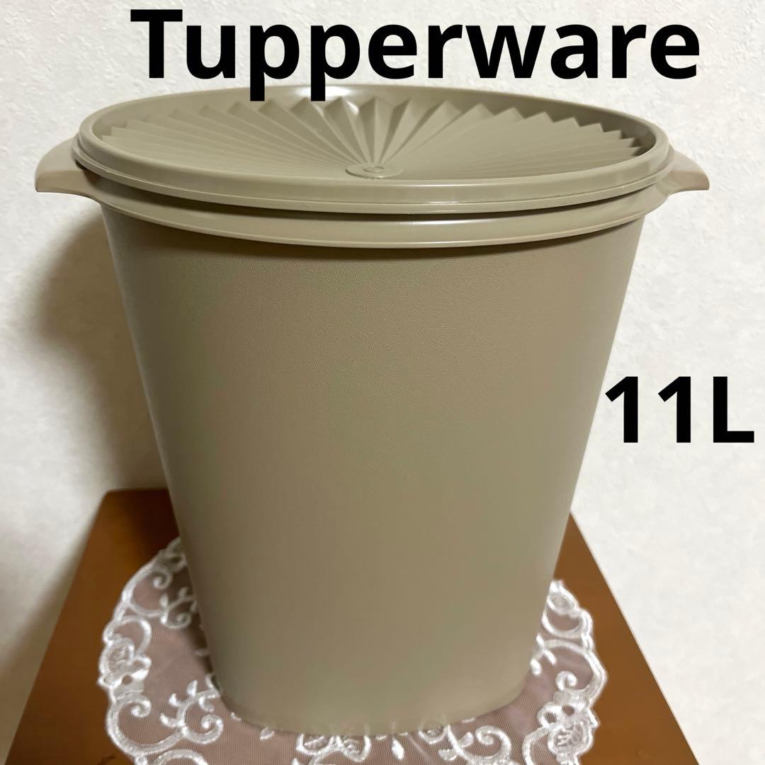 タッパーウェア　マキシクイーンデコレーター　 １１L グレージュ