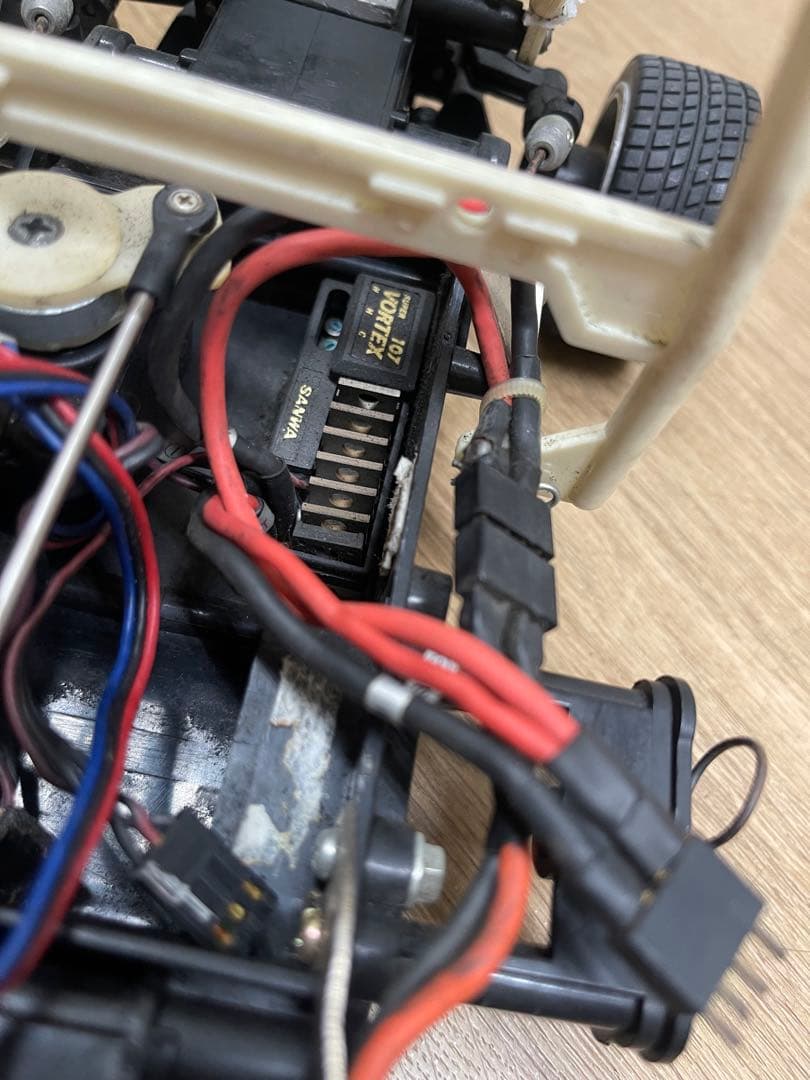 タミヤM01シャーシ電動FFラジコン　フィアットアバルトボディー