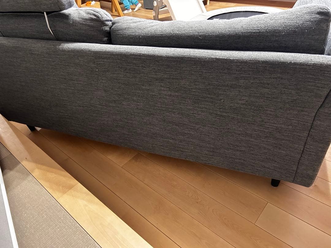 【送料込み】　ニトリ　３人掛けソファ　グレー　ファブリック　ヘッドレスト付き