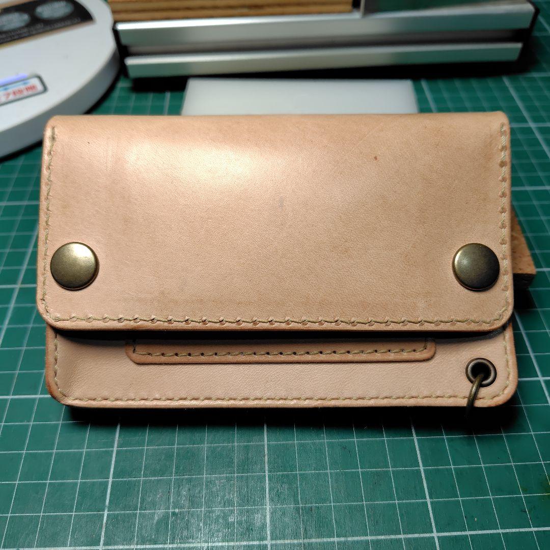 ハンドメイド　牛ヌメ革　ミドルトラッカーズウォレット