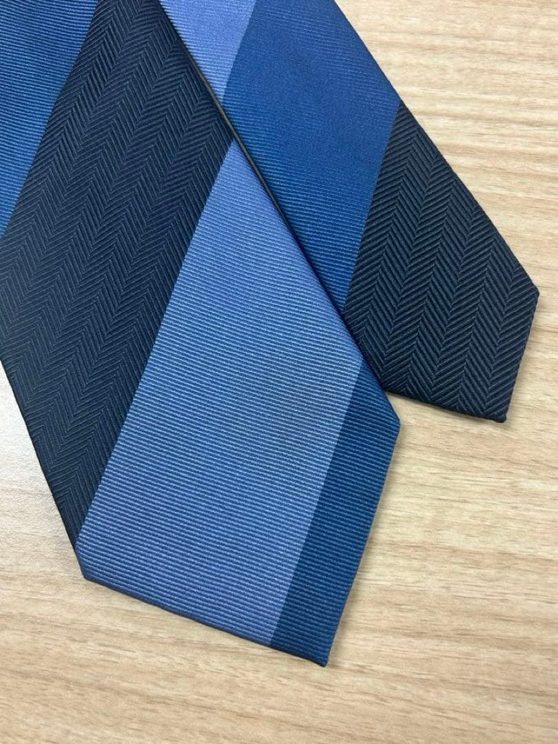 Holiday & Brown ネクタイ