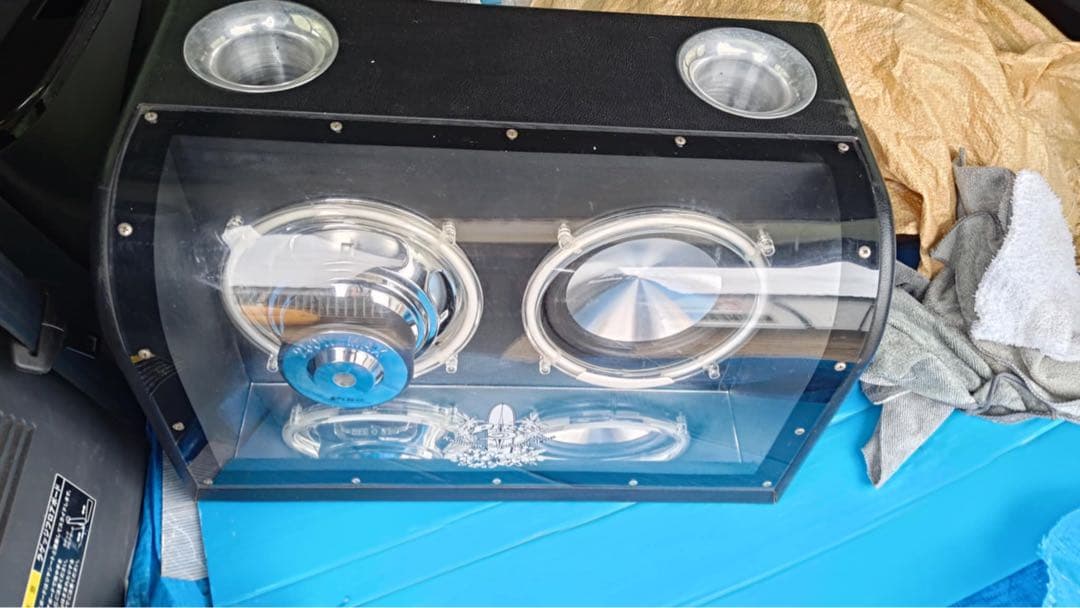 車が震える爆音・音圧★PIKO★アンプ内蔵・大型ツインウーハー