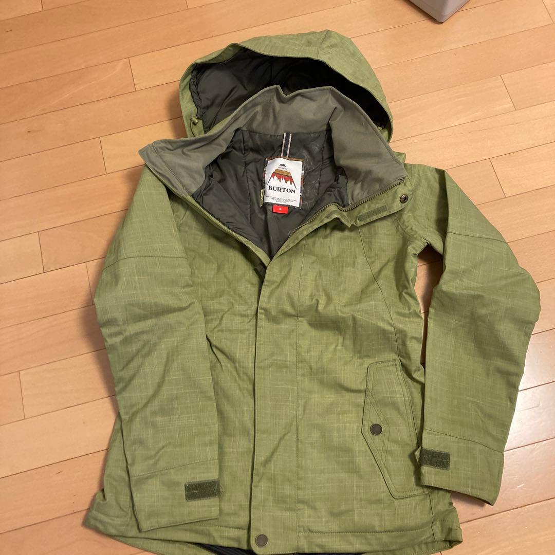 Burtonスノボーウェア