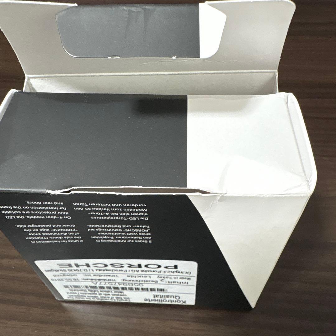 ポルシェ９１１　ＬＥＤドアプロジェクター　PORSCHEロゴ