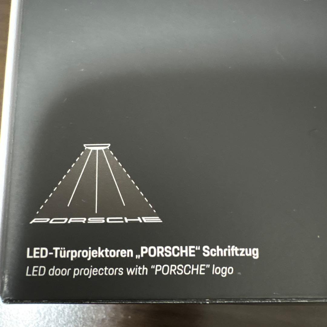 ポルシェ９１１　ＬＥＤドアプロジェクター　PORSCHEロゴ
