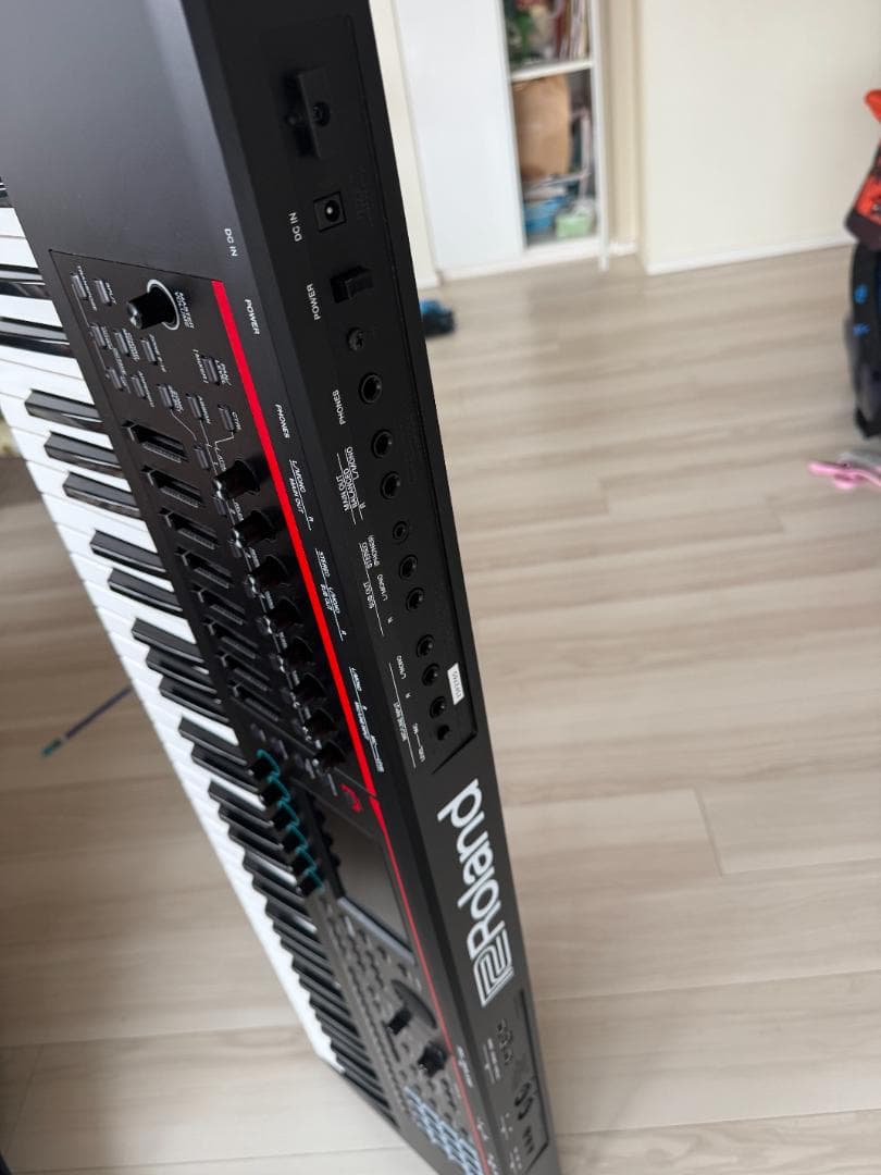 Roland Fantom 07 シンセサイザー 76鍵