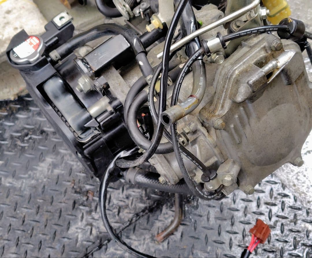 HONDAズーマー 純正50CCエンジン・リア廻り一式 【中古・お買得品】