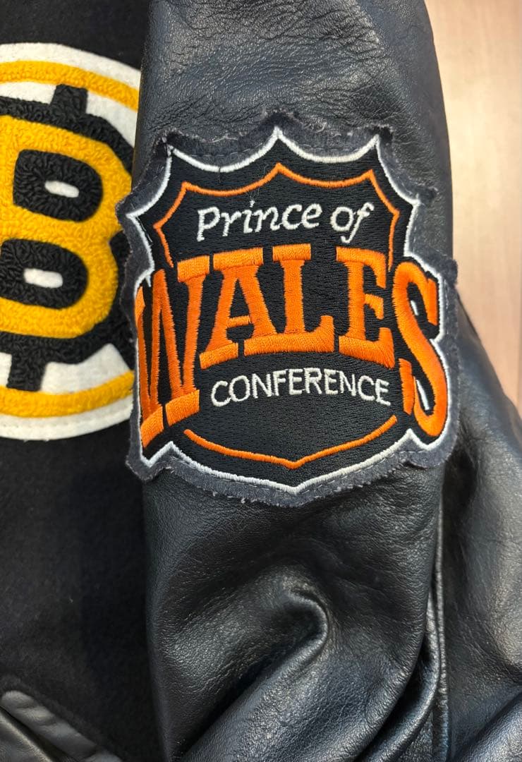 m*5様 DeLONG ボストン・ブルーインズ スタジャン 44