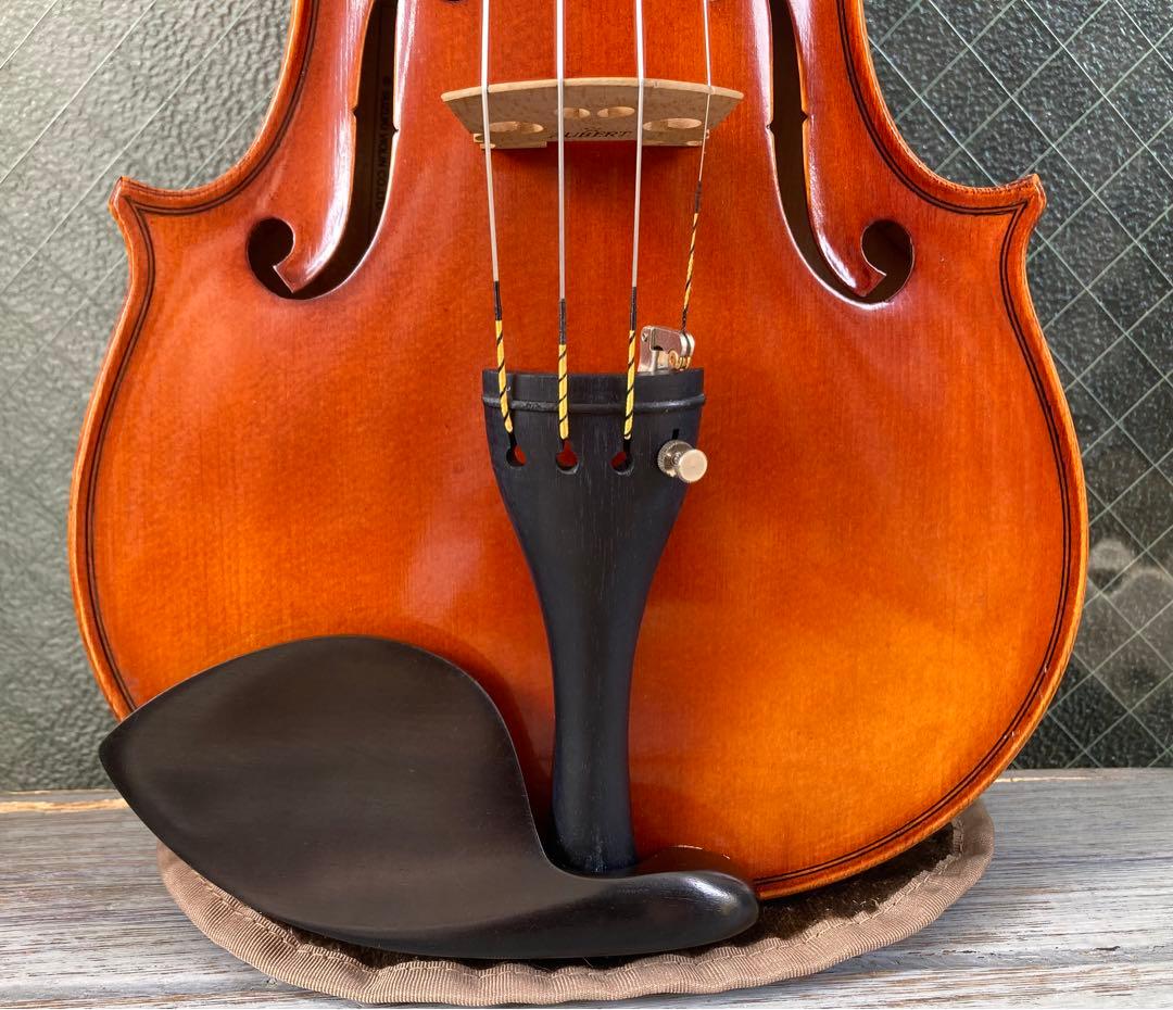 鈴木バイオリン, 4/4 N.330 SUZUKI VIOLIN