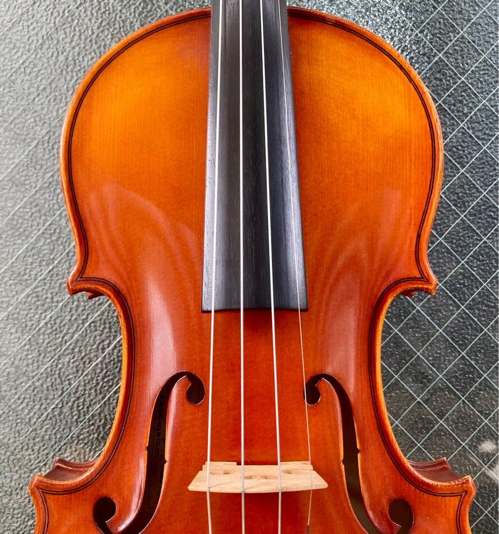 鈴木バイオリン, 4/4 N.330 SUZUKI VIOLIN