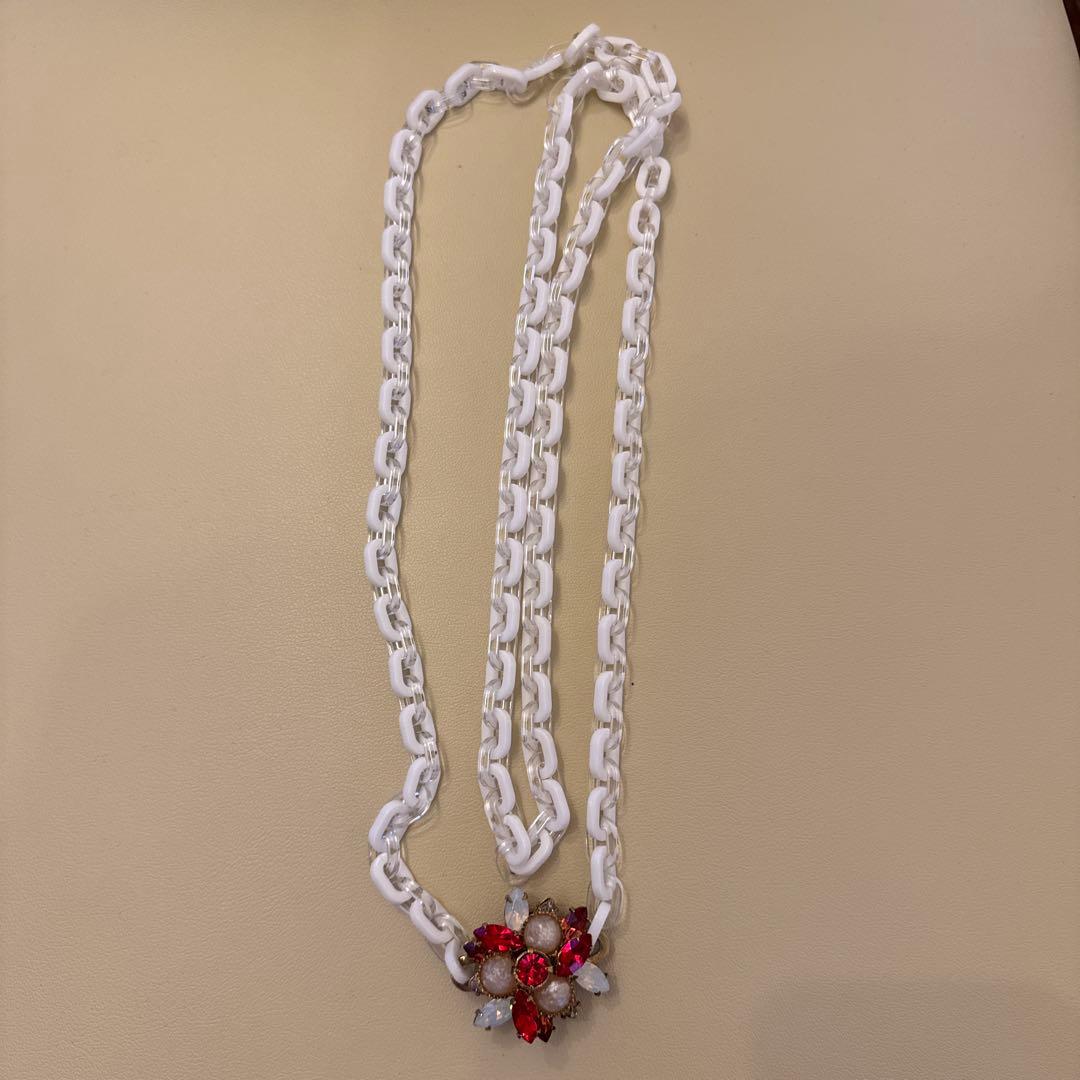 MIU MIU 花モチーフ ネックレス