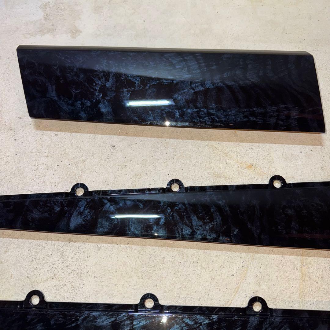 デリカD5 アクセントパネル　新車外し